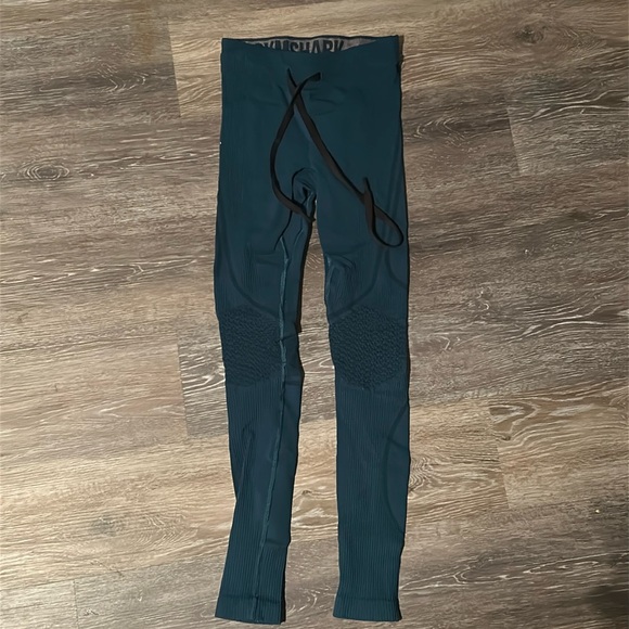 Men’s Gymshark Tights (Size XS) - Picture 3 of 4